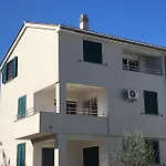 Appartamento Tina *